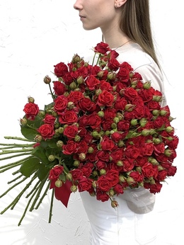 красных Совершенство - 51 роза - купить цветы и аксессуары в интернет-магазине Дом цветов